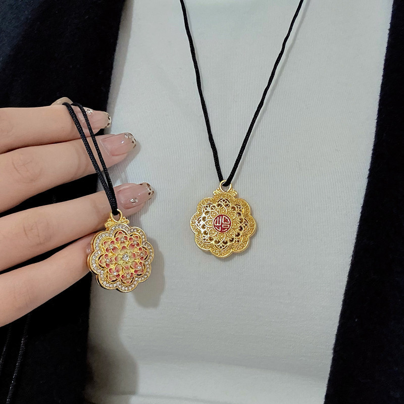 Luo Sheng nuevo estilo chino exquisito esmalte color hueco colgante de oro para regalos