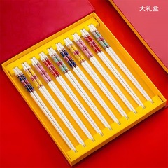 エナメル色の陶磁器の箸はカビが生えていません。