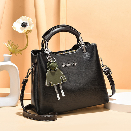 Fashionable women's bag, middle-aged mother's bag, high-end, versatile, single shoulder crossbody bag, 2024 large-capacity handbag trend