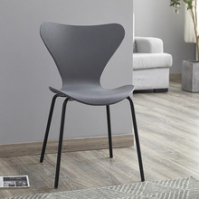 现代简约餐厅可叠放塑料椅鱼尾椅家用洽谈轻奢网红创意中古靠背椅