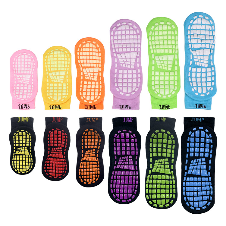 Fábrica en Stock calcetines de trampolín para niños patio de recreo especial antideslizante interior hogar adulto bebé dispensación calcetines de piso