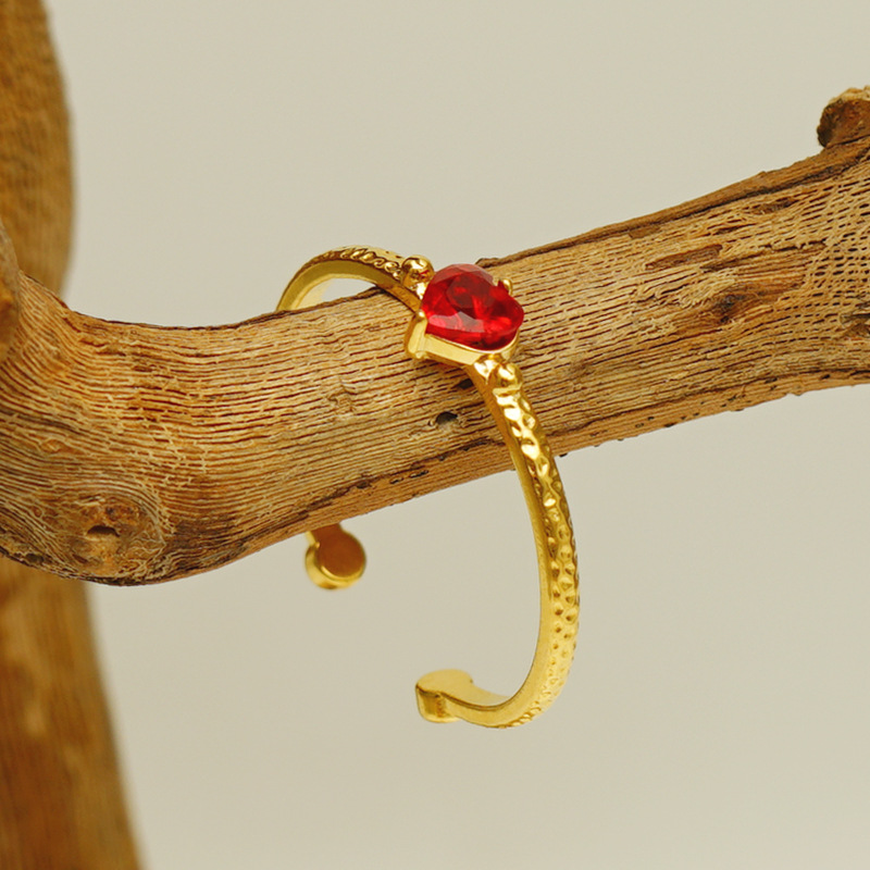 Transfronterizo nuevo acero inoxidable con incrustaciones de circón precioso anillo europeo y americano todo partido titanio acero luz lujo anillo abierto en stock al por mayor