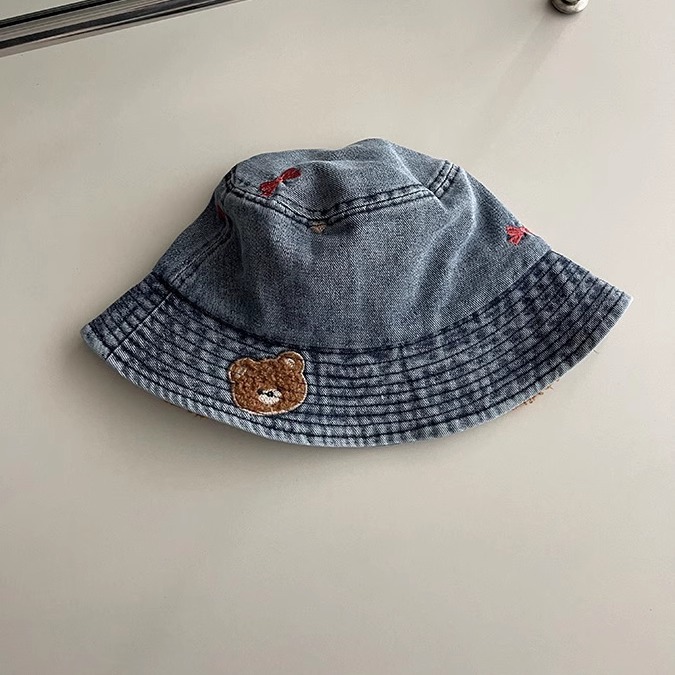 Coreano lindo arco bordado osos pegatinas vaqueros pescador sombrero para mujeres 2025 nueva cara pequeña marea de sombrero de cuenca