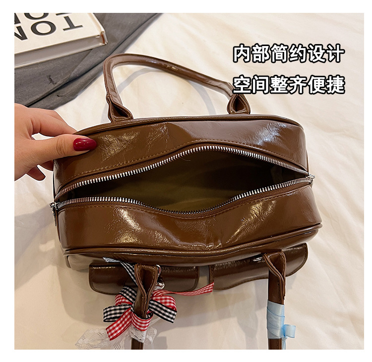 Yunzhen's same style Maillard commuter bag for women, Spring/Summer 2025, retro and versatile single-shoulder bag with large capacity undefined