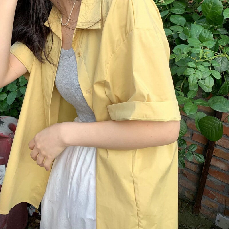 Shanlida Korean-Style Casual Polo Collar Cream Yellow Short-Sleeve Shirt for Women, New Summer Loose Fit with Unique Hong Kong Style
