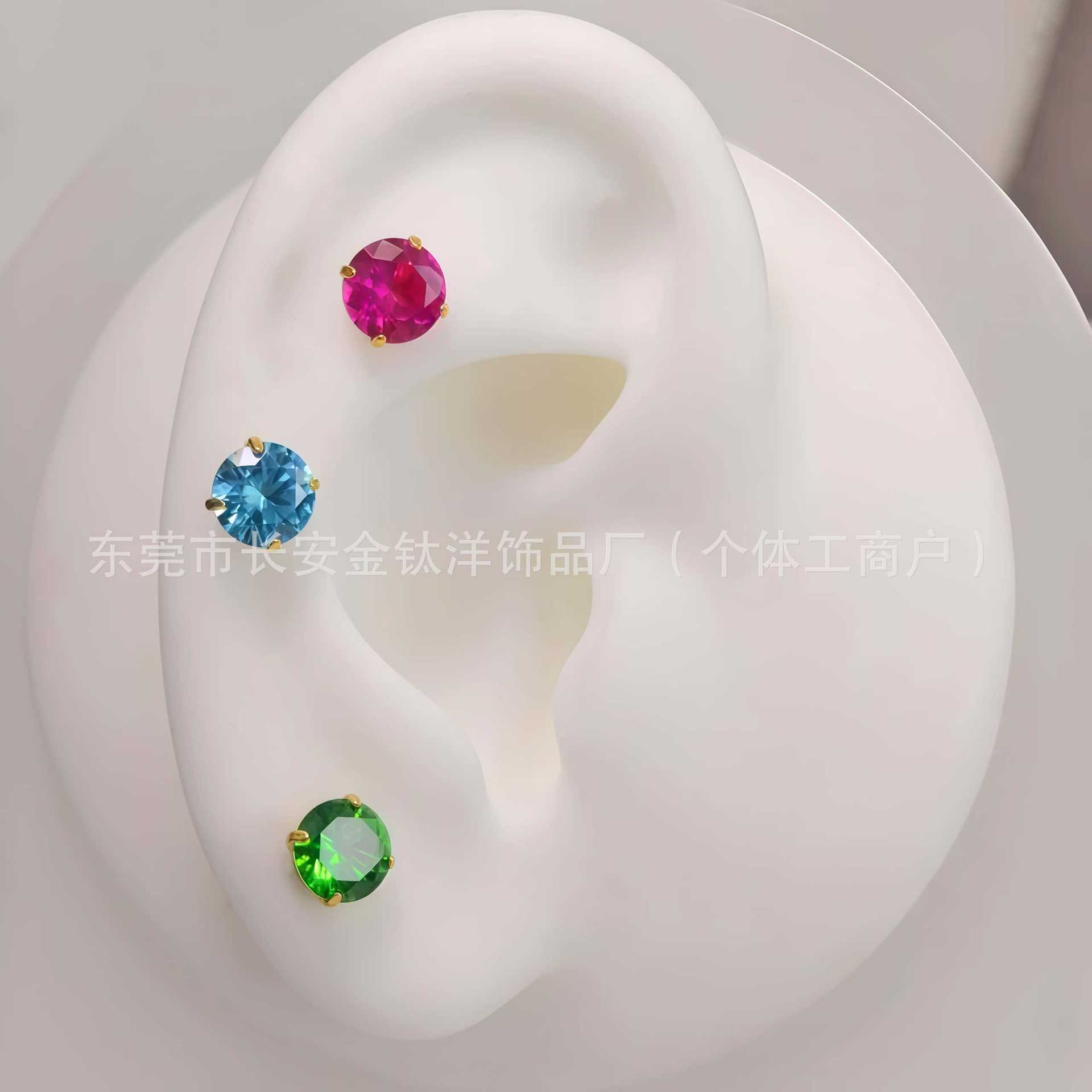F136 Titanium 18K Gold-Plated Round Bottom Claw 5A Zircon Lip Stud Lip Piercing Jewelry detail image 4