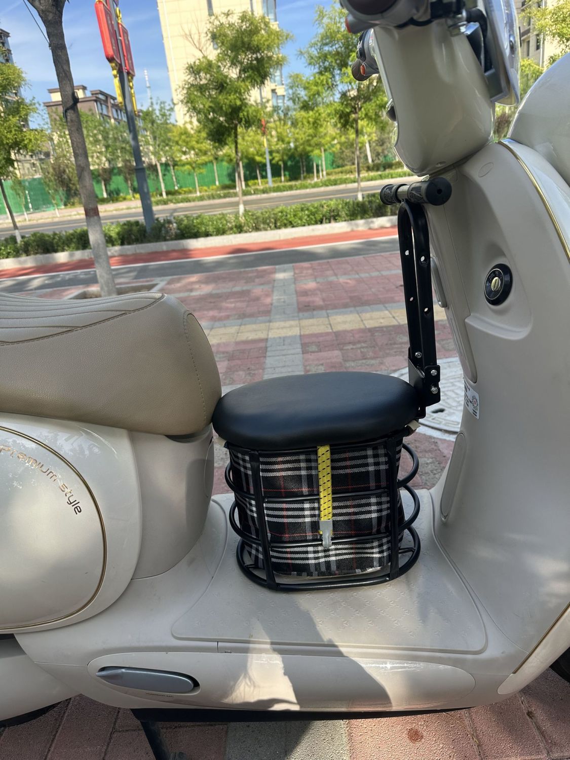 Electric Vehicle Child Seat with Storage, Foldable Seat with Storage, Special Baby Seat