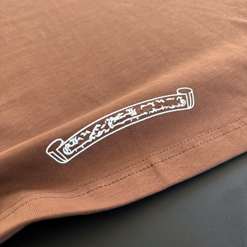 高バージョン高品質既製CHファミリー新作グラフィティフットボールボーイ半袖Tシャツルーズフィット男女同型T|undefined