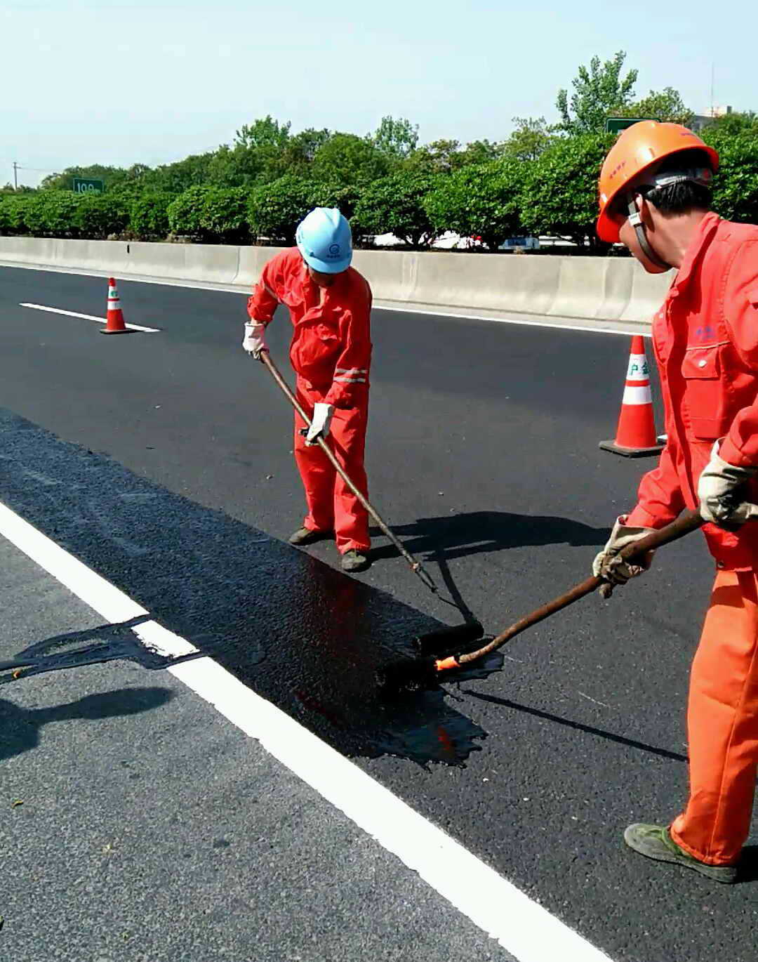 公路养护方案：助力城市道路安全与美观