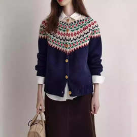 秋冬女新款民族风复古小众提花针织衫开衫软糯圆领费尔岛毛衣外套