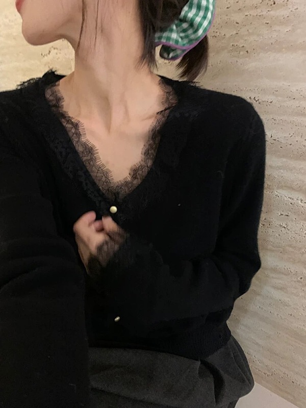 毛衣秋季女装宽松慵懒上衣女高级感超好看蕾丝V领内搭针织打底衫|undefined