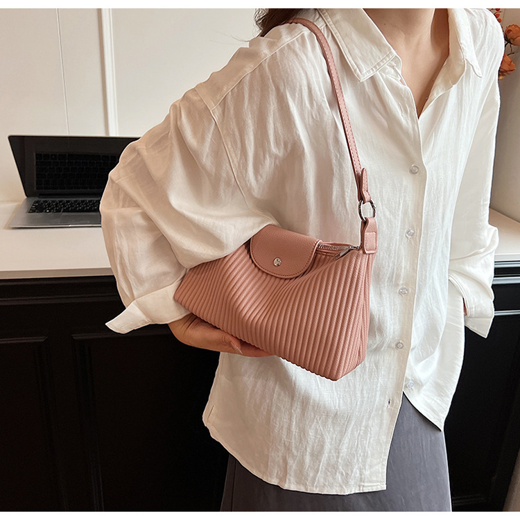 Niche design pleated striped 2024 new women's versatile and simple single shoulder pillow crossbody armpit bag_voghion.com