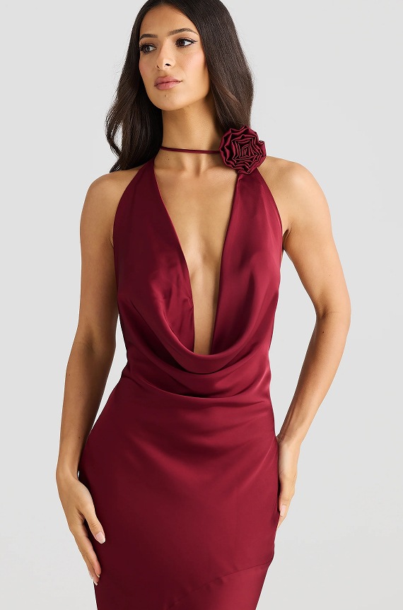 Women's Sleeveless Halter Neck Long Dress Solid Color Satin Slim Fit Sexy Fashion_ecoleips.com