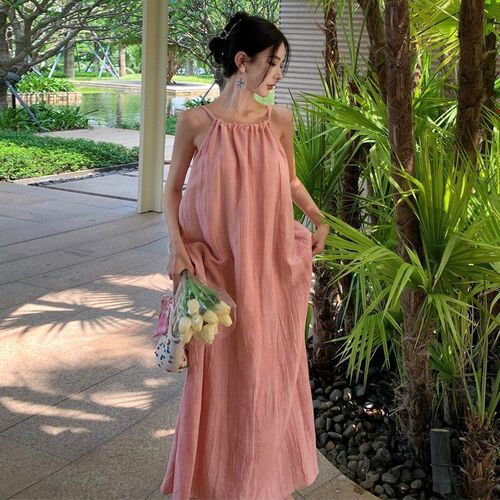 This year's popular stylish French casual ramie pink V-neck dress for petite figures, perfect for beach photos, looks extremely divine.
