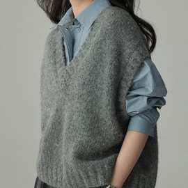 羊毛廓形衬衫叠穿针织马甲女秋冬韩系复古坎肩慵懒毛衣背心