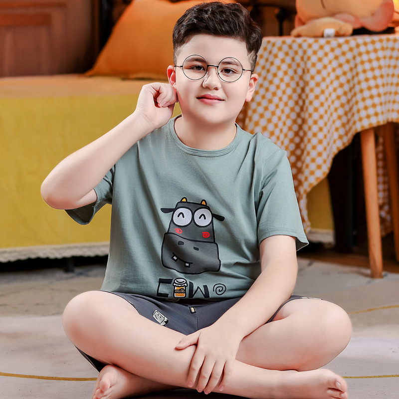 子供用パジャマ純綿の薄いタイプの太った男の子の半袖の半ズボンのスーツは太って大きいサイズの青少年の夏の部屋の服をプラスします。|undefined