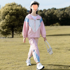 女の子スーツ 2025 新作春秋ファッションスポーツウェア 8-12 歳学生バージョン中大型子供プリントフード付きと小路