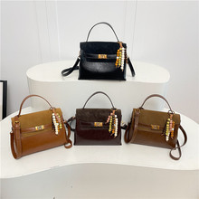 �߼��|�Џ͹�б���Ů�r��Ӣ���L����ͨ�ڰ��������i�ۺ��s�μ��