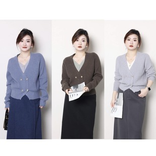 Yang Yang [Winter Love Letter] Fat plus size Women's Autumn and Winter New Fake Two-piece V-neck Double-breasted Knitted Sweater Sweater