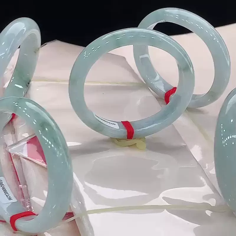 缅甸天然翡翠A货 冰润通透冰 豆色贵妃翡翠手镯珠宝饰品批发