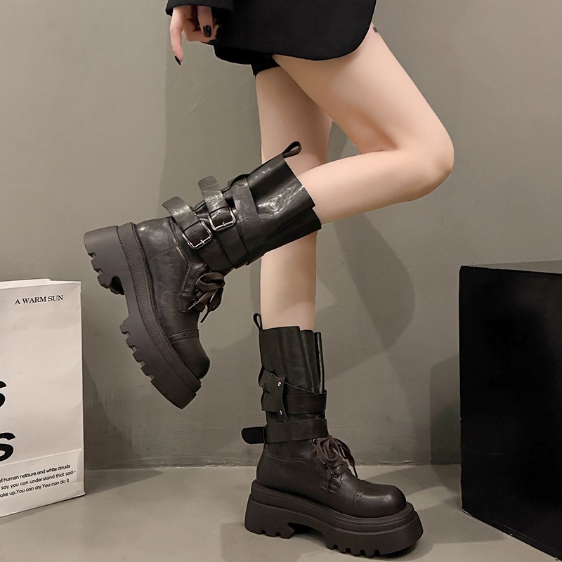 厚底扣袢机车靴女2025新款复古英伦风小个子显高马丁靴中筒骑士靴