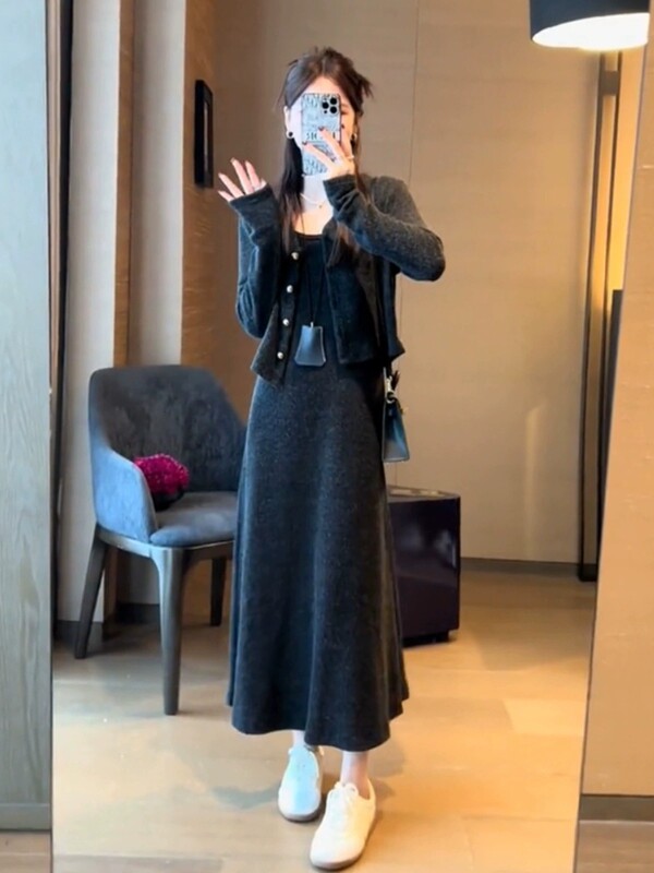 气质连衣裙2025新款女春秋氛围感小个子穿搭开衫背心裙子两件套装|undefined