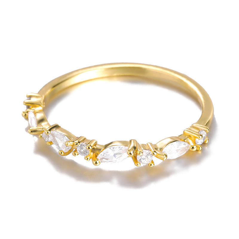 18k Gold Zirkon Ring Exquisiter Diamant Feiner Ring Grenzüberschreitender Einfacher Schmuck display picture 6