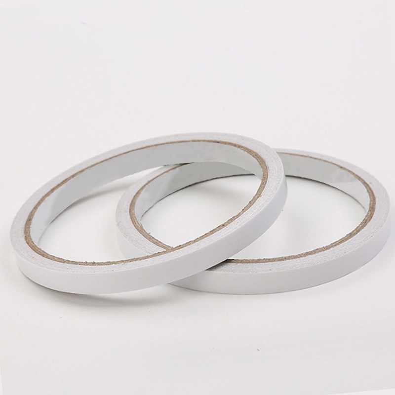 Adhesivo de doble cara de alta viscosidad de fusible en caliente estudiantes blancos desgarrados mano fuerte fabricante de cinta adhesiva de doble cara al por mayor suministros de oficina transparentes