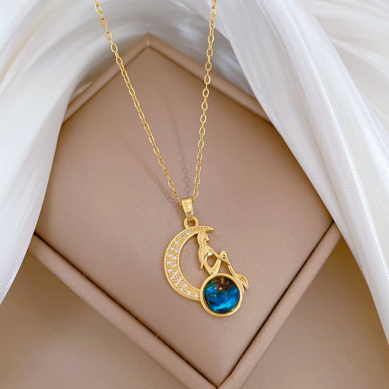 Gorgeous Star And Moon Zircon Necklace, Elegant Titanium Chain_voghion.com