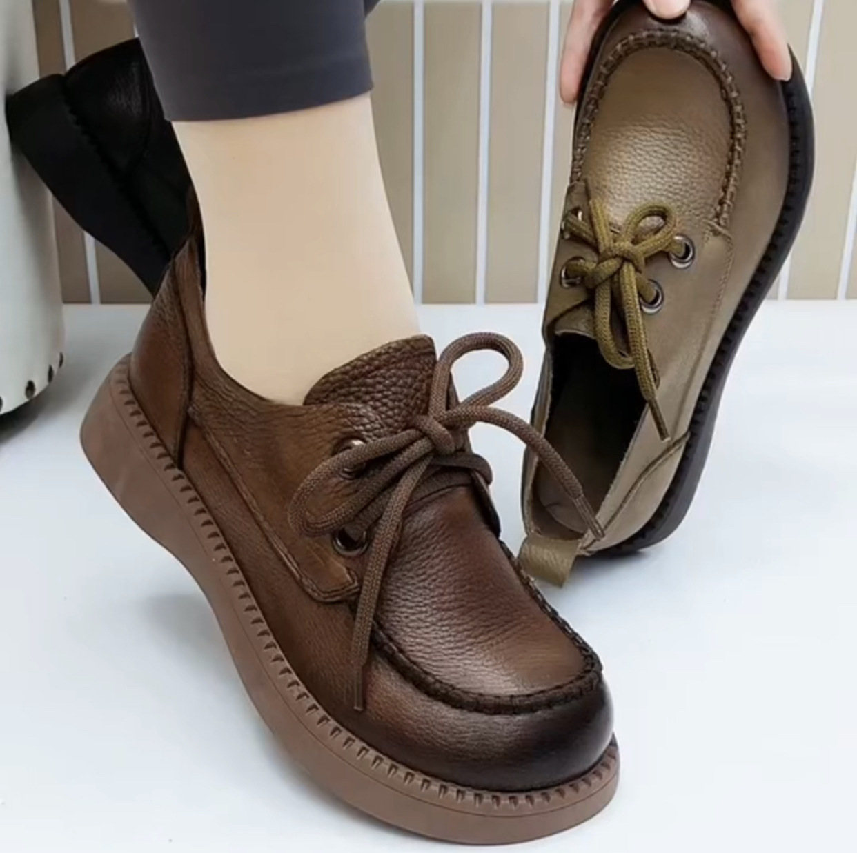 Zapatos de mujer de cuero cosidos a mano en otoño, zapatos retro de suela suave de una sola capa de cuero de vaca, zapatos de cuero casuales variados