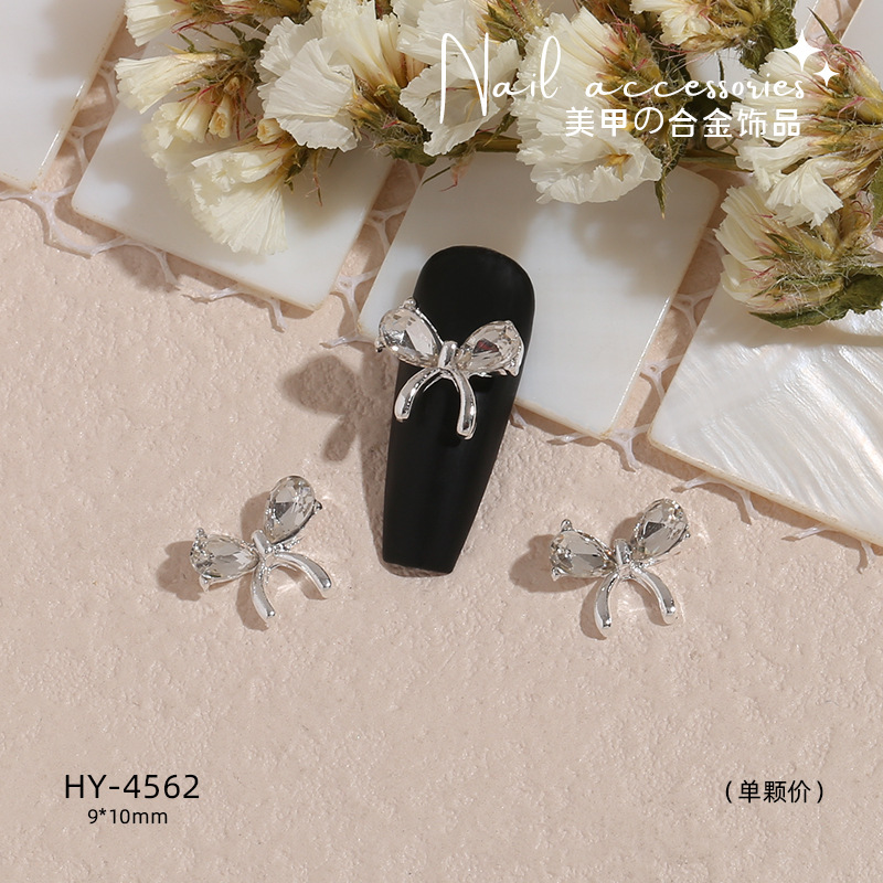 Transfronterizo nueva manicura mariposa plata metal aleación plana estilo japonés Internet celebridad rhinestone DIY accesorios joyería al por mayor