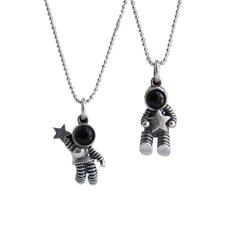 Collana con pendente astronauta per coppie e amici in argento_voghion.com