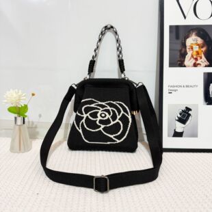 ���n�¿�ɽ�軨��ᘿ�������������μ�б������e�ٴ�ͨ��С����