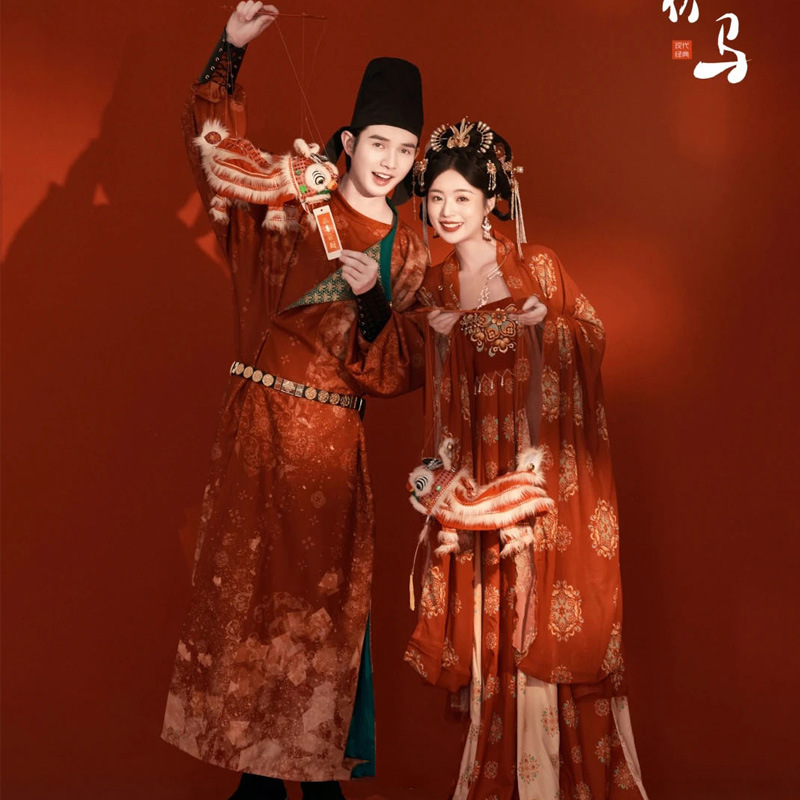 新款影楼情侣主题拍照服装汉服风格写真双人复古中国风婚纱照衣服