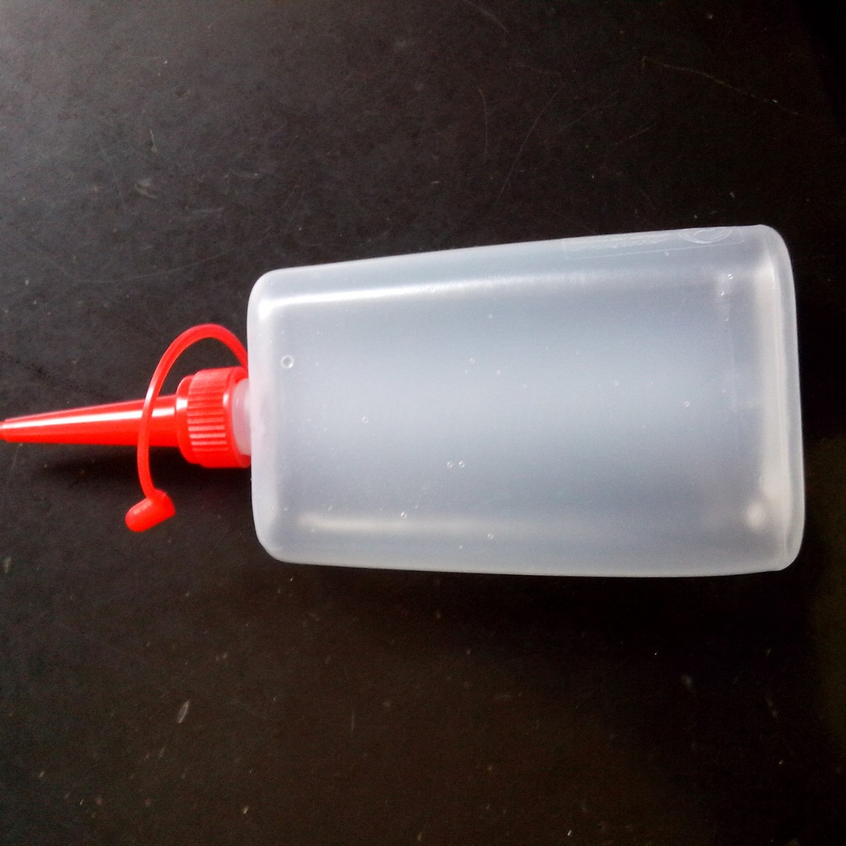 包装塑料LDPE塑料瓶红色盖子100毫升油瓶防漏防漏设计收纳