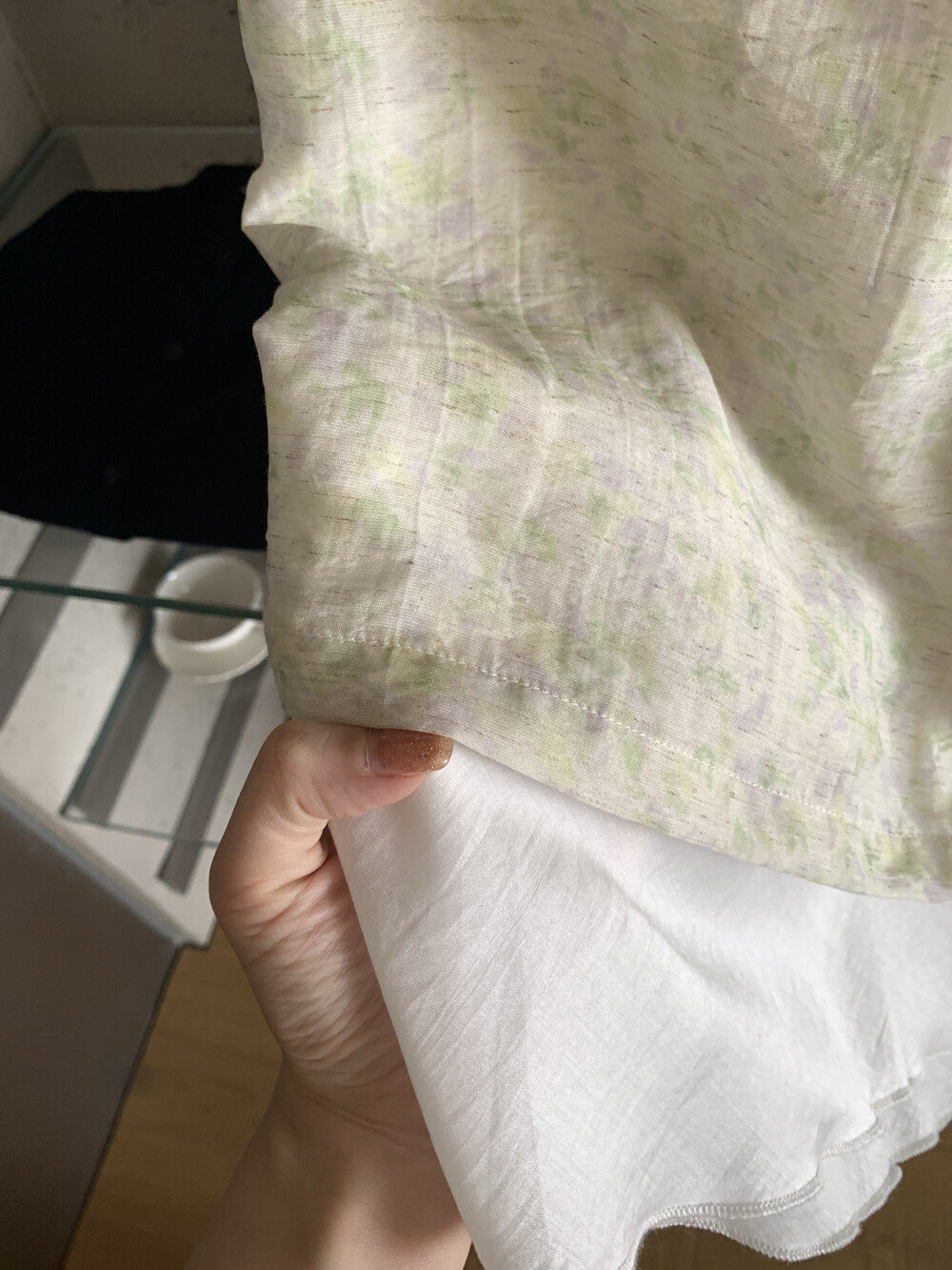 Chân váy midi họa tiết hoa nhí dây rút cạp thun chất liệu tơ tằm nhân tạo mềm mại — màu tím, xanh lá cây chi tiết 8