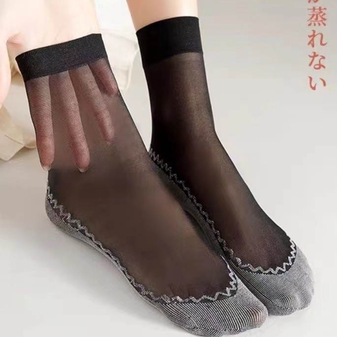 工場直販諸吉靴下男性と女性の無地ボートソックス黒と白のグレーショートチューブ綿の靴下卸売インビジブルソックス|undefined
