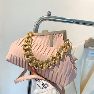 �羳Ů��2022�¿�bags�n��r�Іμ�б��A�ڰ�朗l����ڼt�����