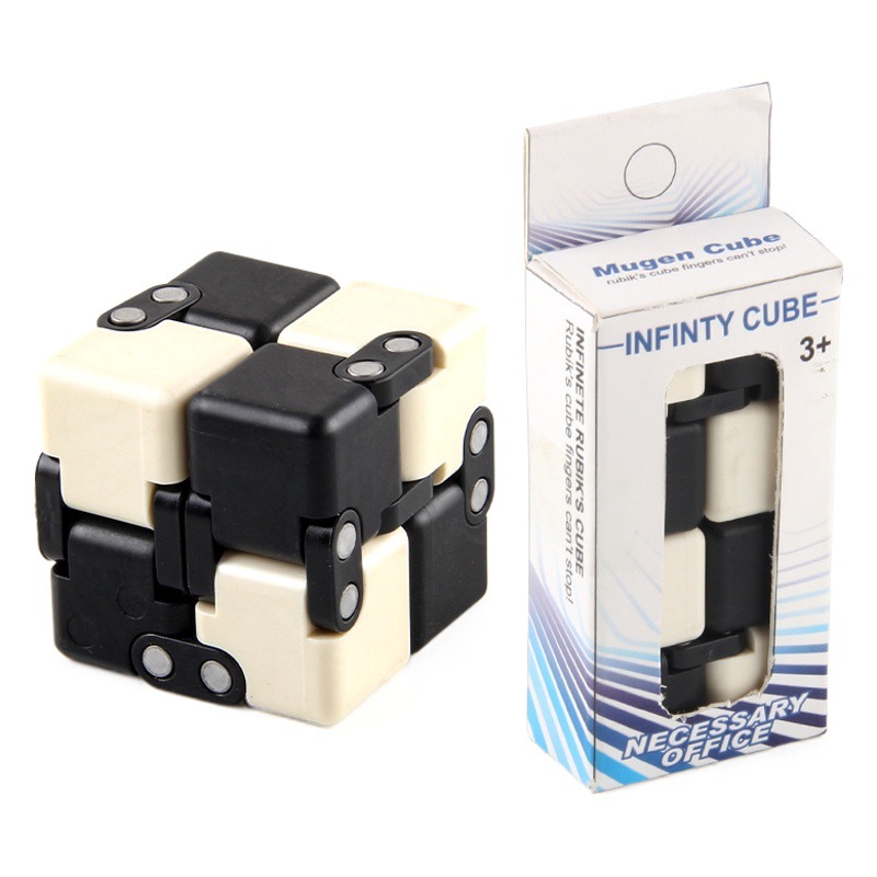 Descompresión de exportación transfronteriza Bolsillo del tirón Cubo de Rubik dedo plegable infinito Cubo de Rubik Patrón de cielo estrellado yema del dedo Cubo de Rubik juguete