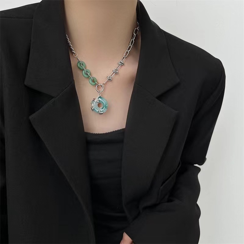 Chinoiserie Round Alloy Titanium Steel Beaded Inlay Zircon Unisex Necklace 1 Piece