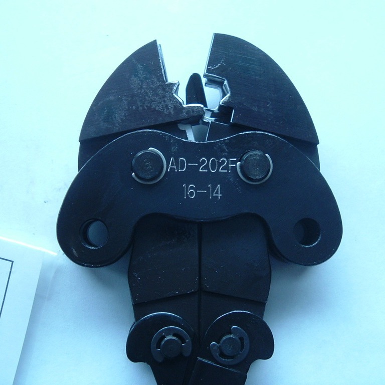 供应日本JST品牌气动钳上用原装预绝缘端子压着模具AD-202/F