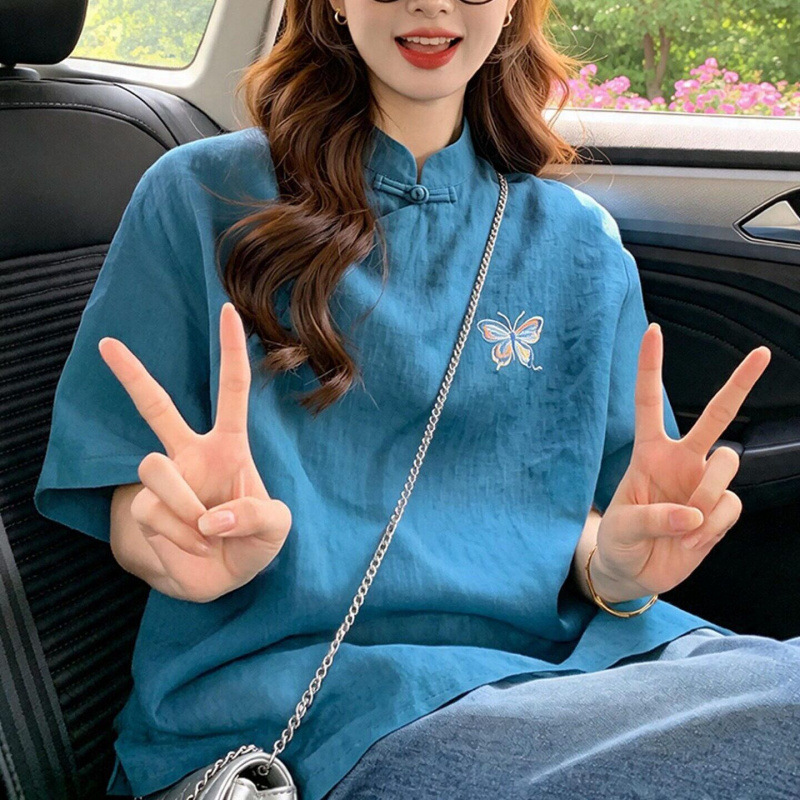 New Chinese-style peacock blue stand-collar button-down short-sleeve shirt for women, summer design with a youthful touch and butterfly print top New Chinese-style peacock blue stand-collar button-down short-sleeve shirt for women, summer design with a youthful touch and butterfly print top