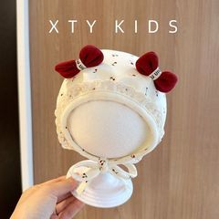ベビー帽子春と秋の甘いプリンセス保護泉門胎児帽子小さなチェリー女の赤ちゃん宮殿耳保護防風帽子トレンディ