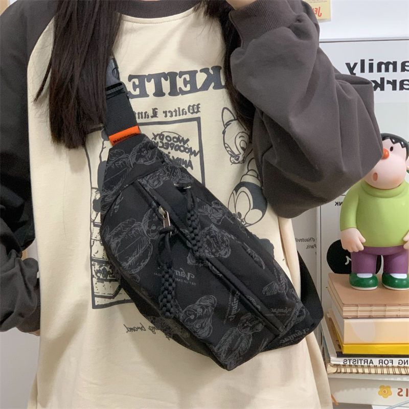 검은색