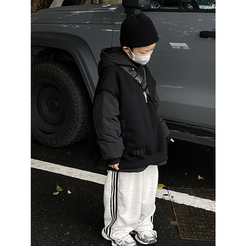 Baoduan ropa infantil ropa acolchada de algodón para niños 2023 nuevo estilo occidental falso abrigo acolchado de dos piezas moda