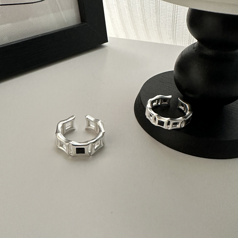 Square small design matte ring with zircon