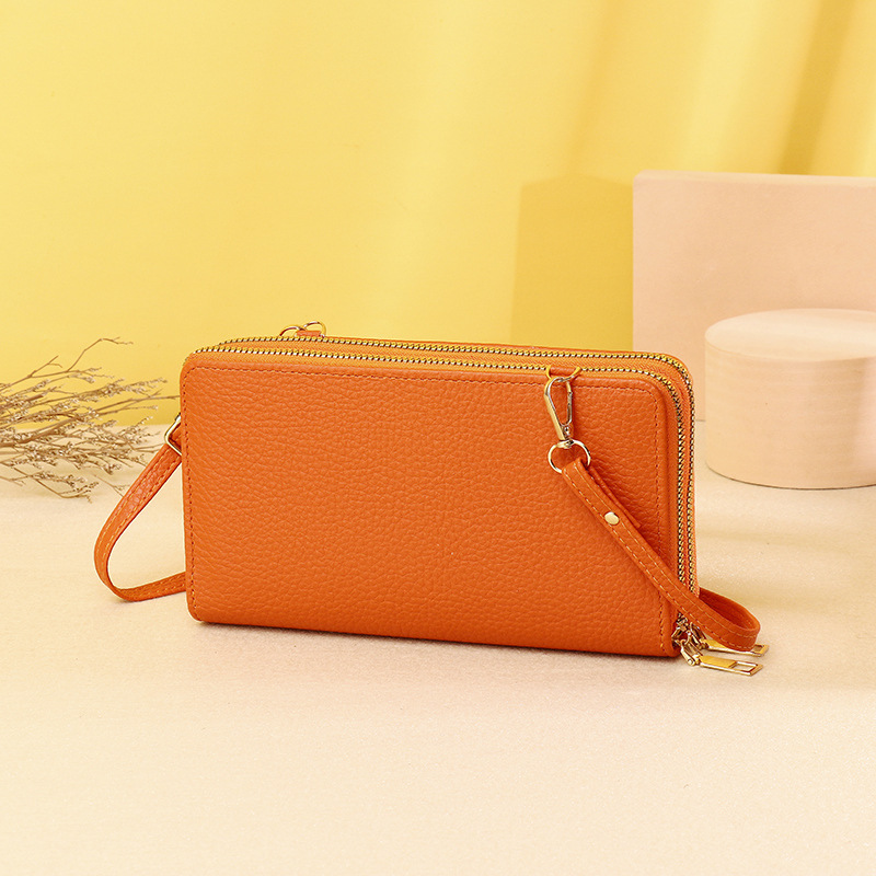 Women's Pu Leather Solid Color Streetwear Square Zipper Phone Wallets display picture 13