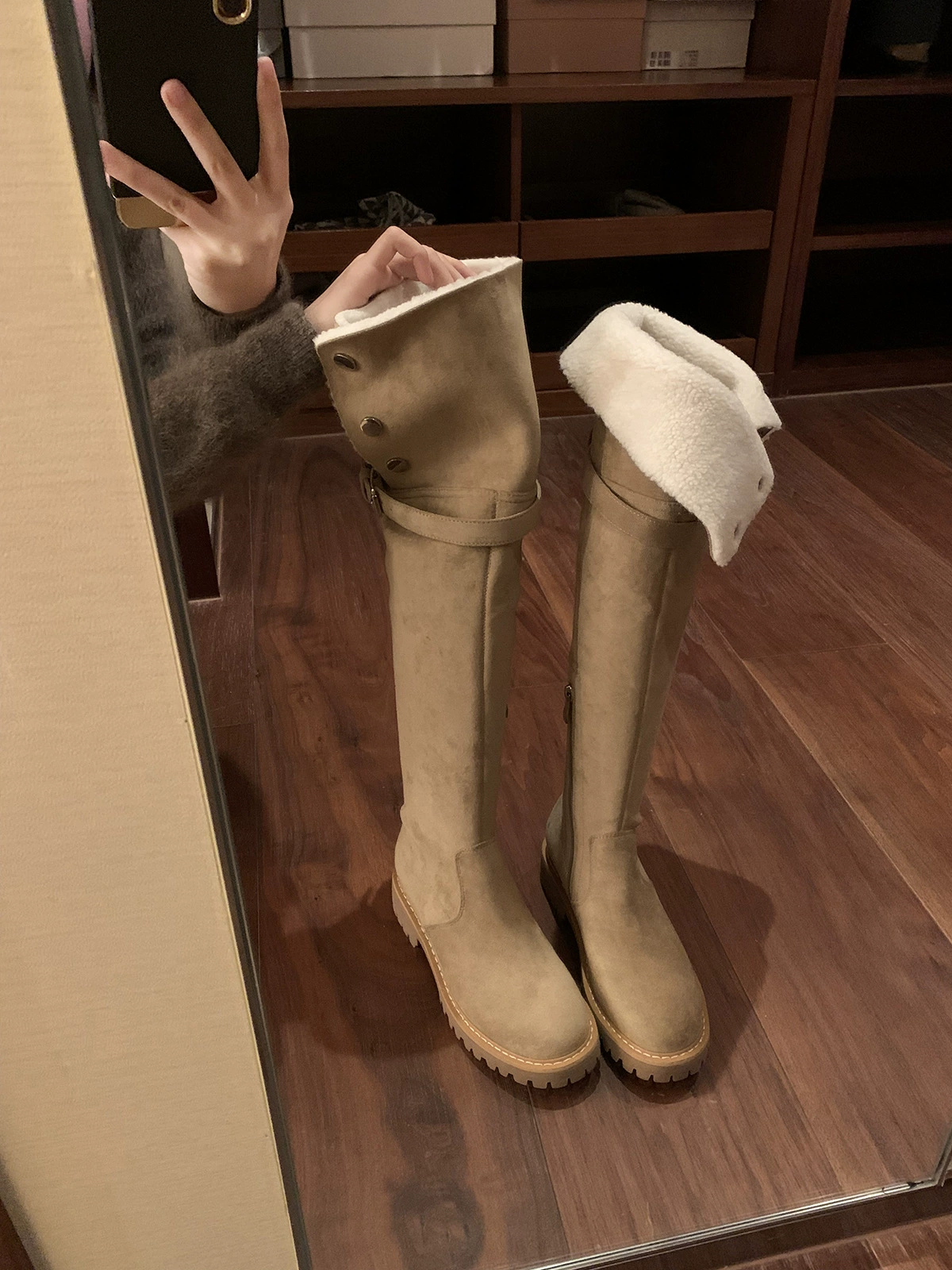 В наличии и быстрая доставка! Обувь виноградной мамы в том же стиле, зимние спасательные ботинки, женские ботинки выше колена на массивном каблуке с пряжкой и круглым носком