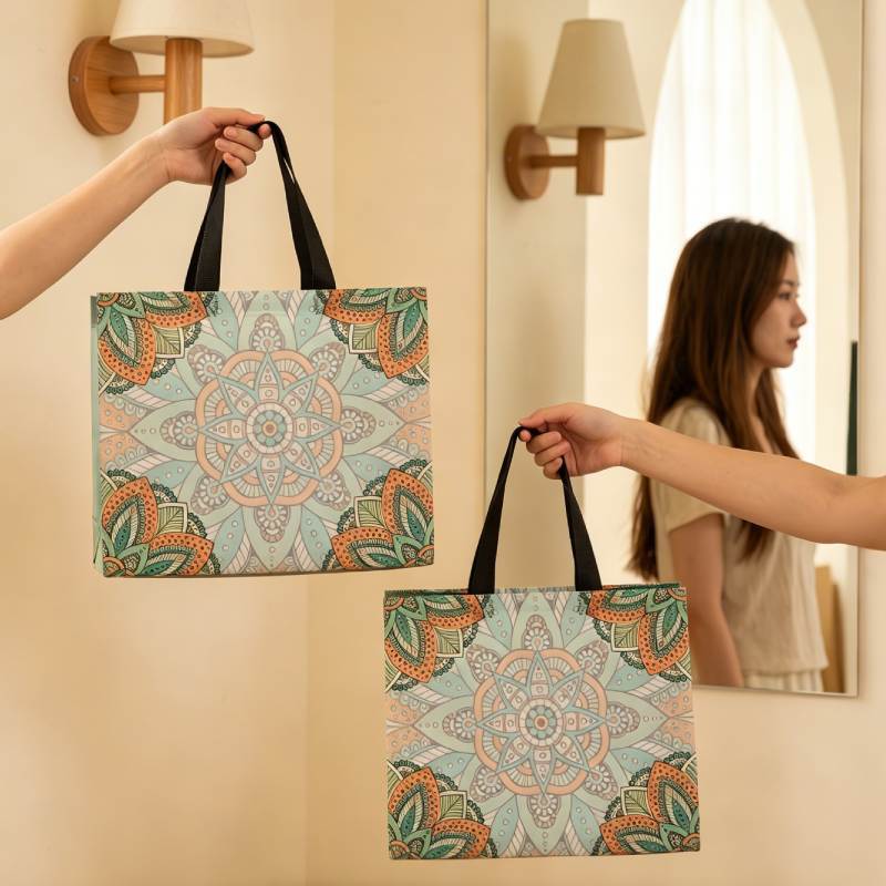 Bolsas de regalo de patrón retro engrosadas tiendas de ropa bolsas de mano no tejidas revestidas logotipo personalizado image 3