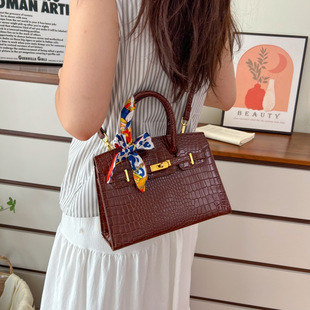 �羳Ů���¿���Ƥ�{�~�y�߼���ͨ���K���2026��Ʒ����μ�б��Ů